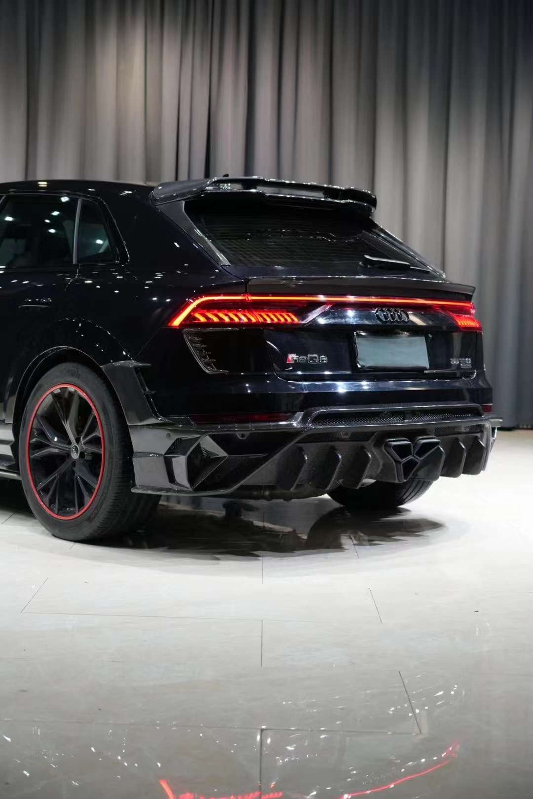 Audi RS Q8 Aerokit